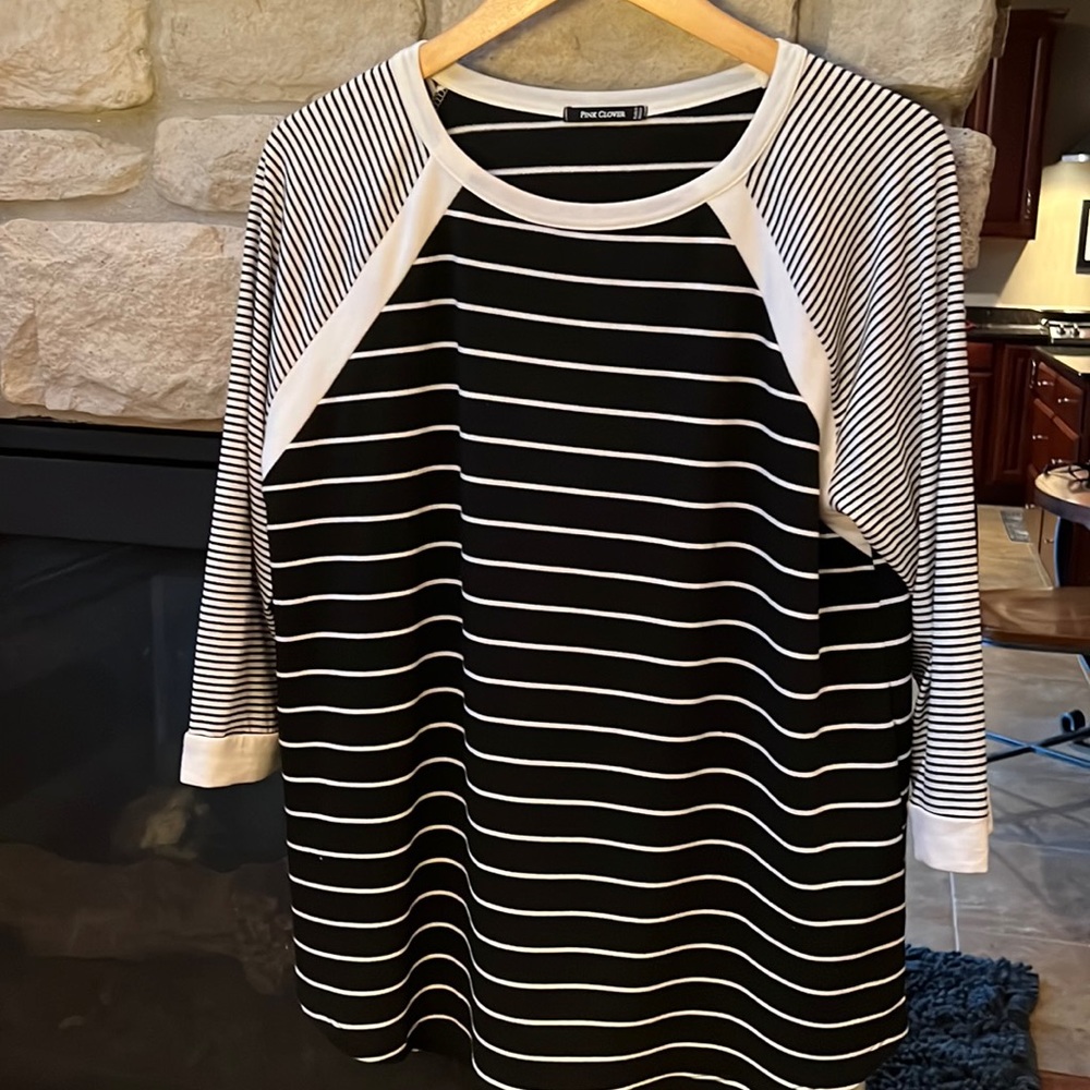 Stitch Fix Pink Clover top